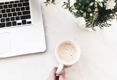 掘金快船季前赛对决：约基奇穆雷闪耀，两队战术风格对比及赛后分析